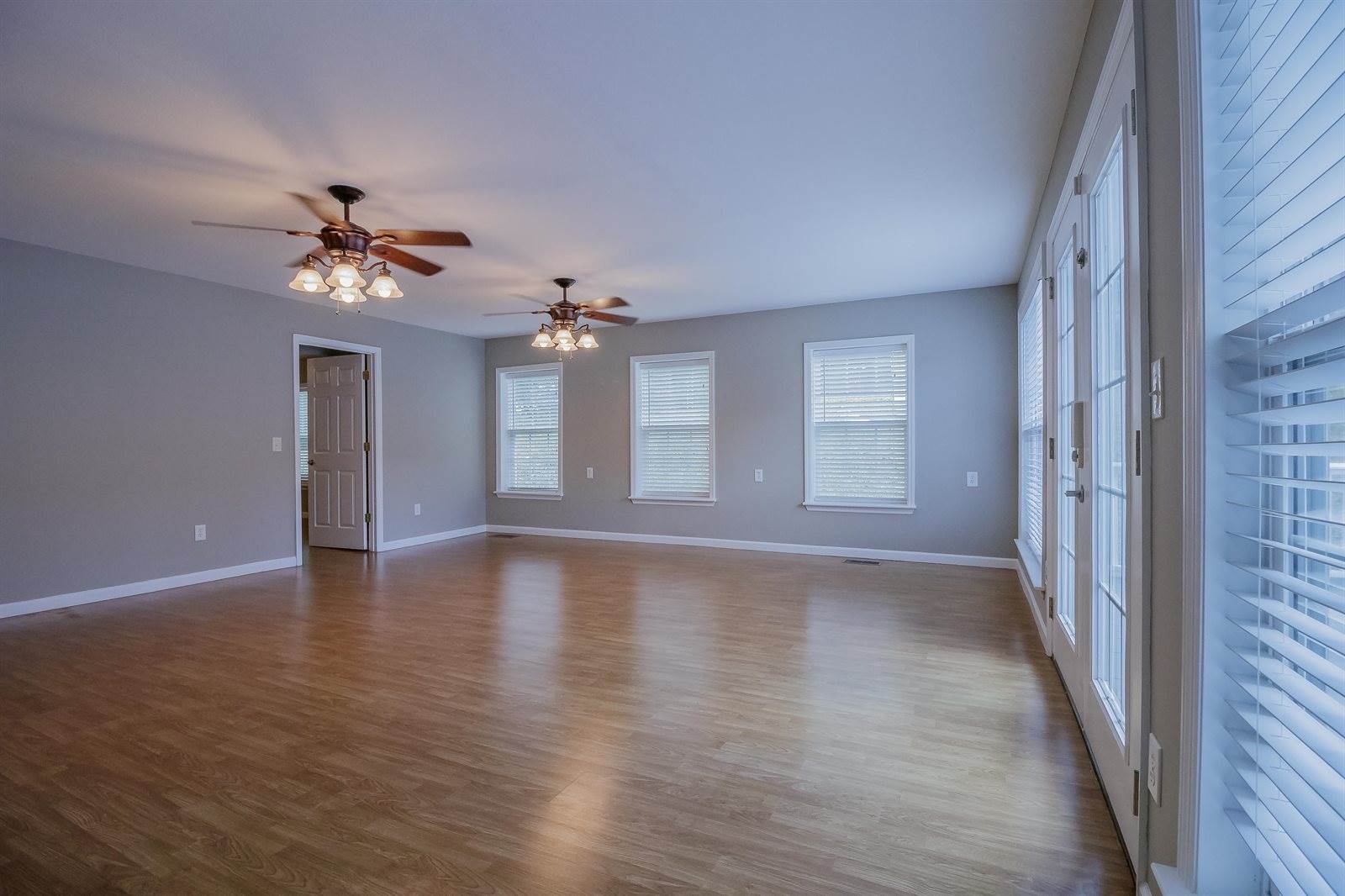 92 Topaz St, Rossville, GA 30741