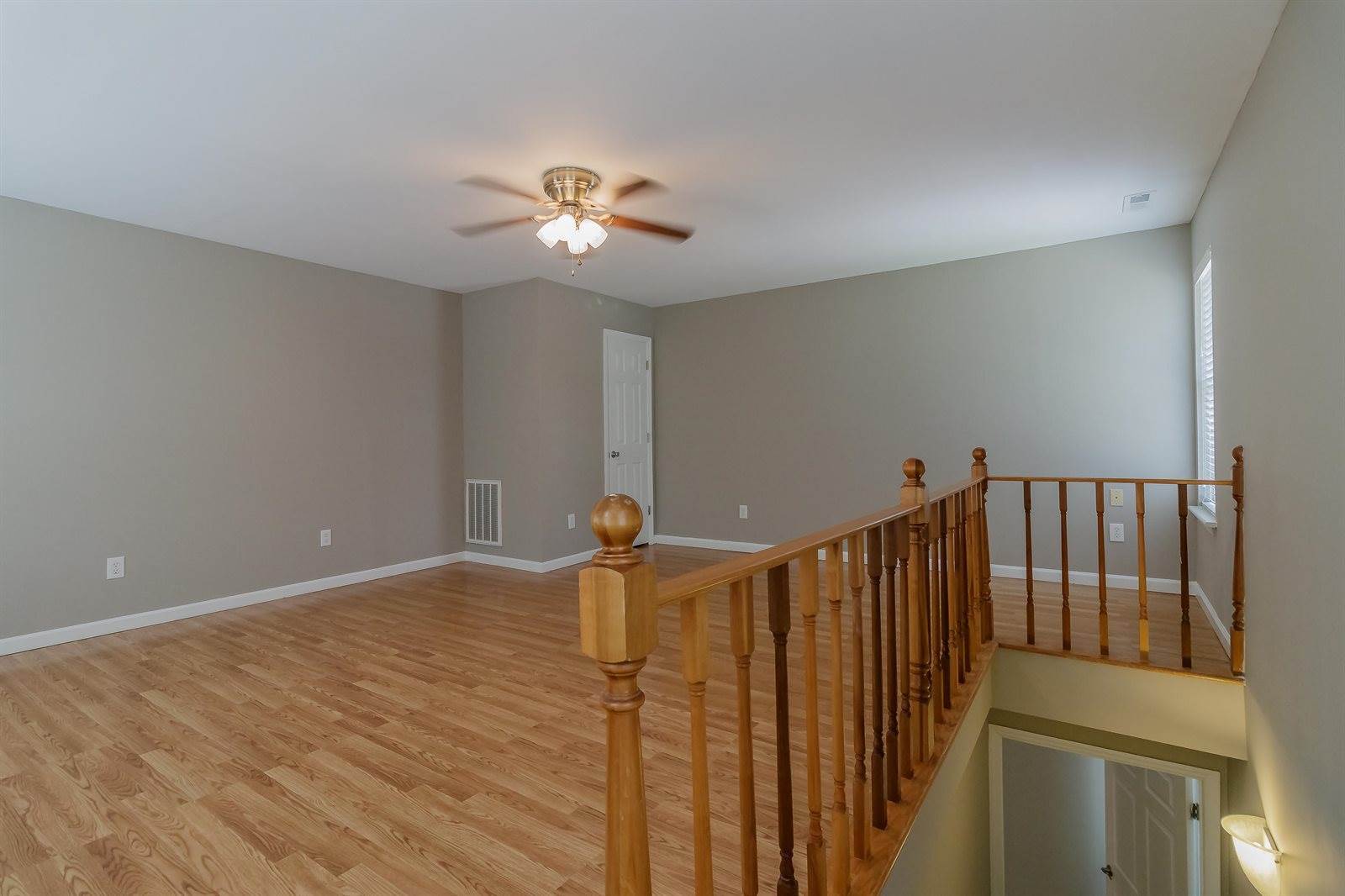 92 Topaz St, Rossville, GA 30741