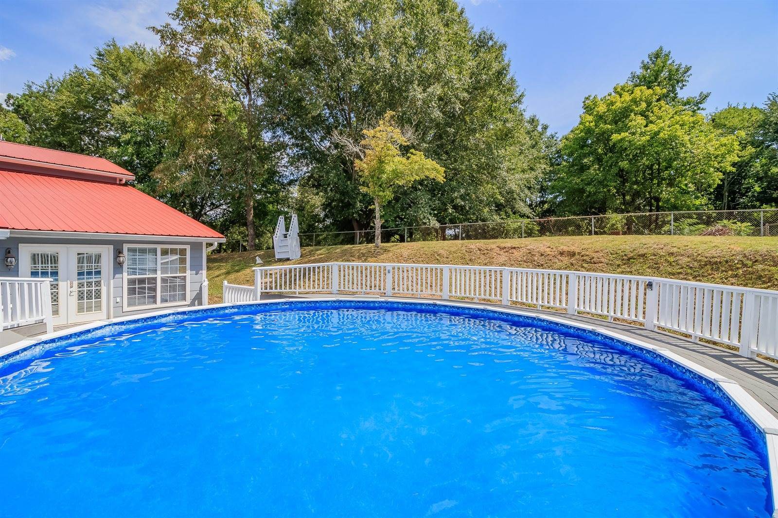 92 Topaz St, Rossville, GA 30741