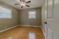92 Topaz St, Rossville, GA 30741