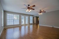 92 Topaz St, Rossville, GA 30741