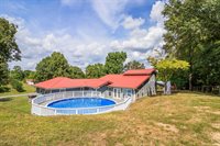 92 Topaz St, Rossville, GA 30741