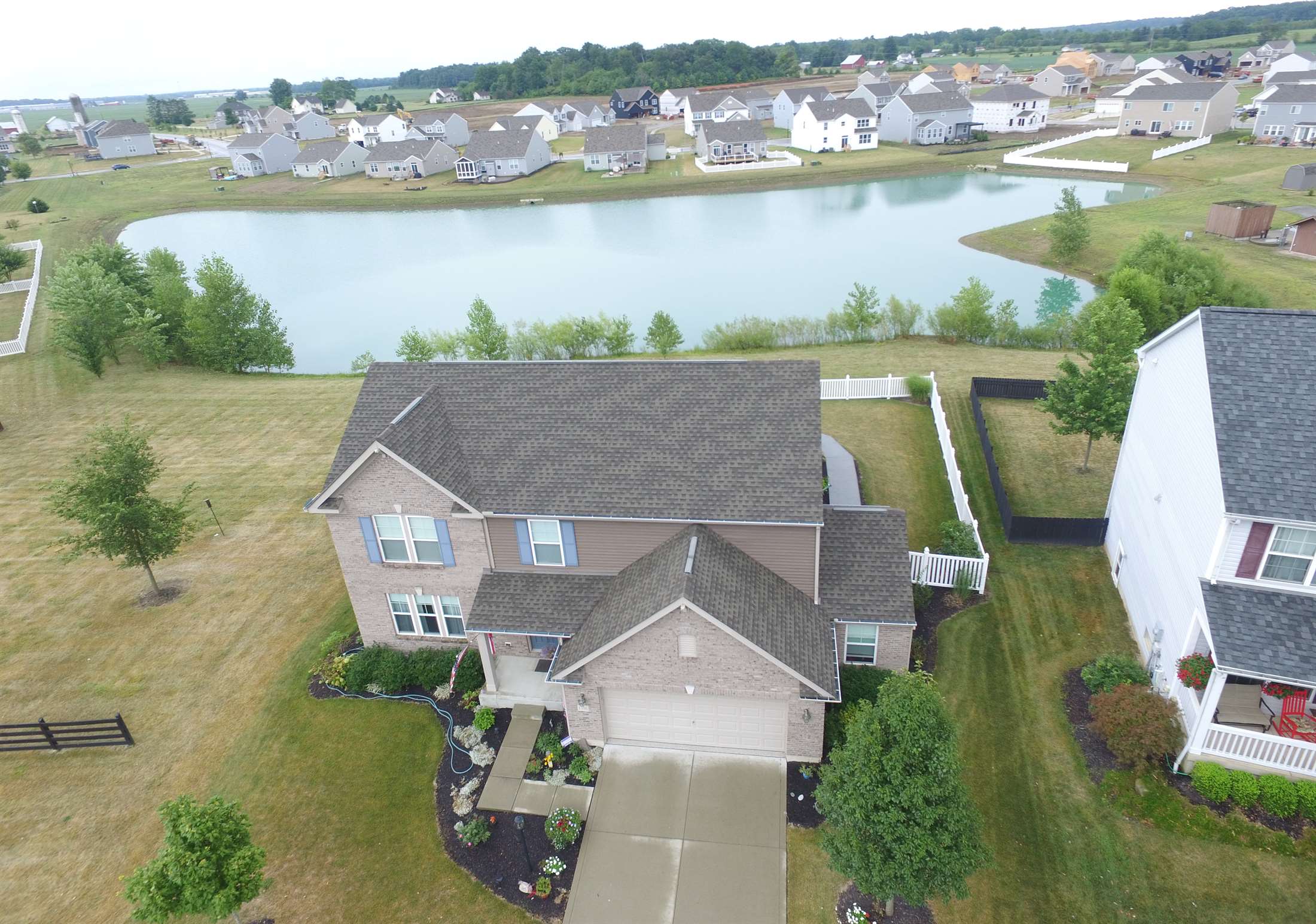 1598 Adena Pointe Drive, Marysville, OH 43040