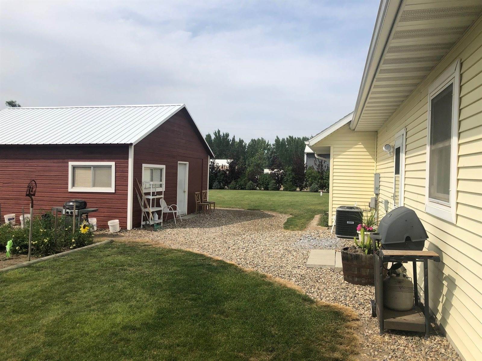 3615 6th Ave East, Williston, ND 58801