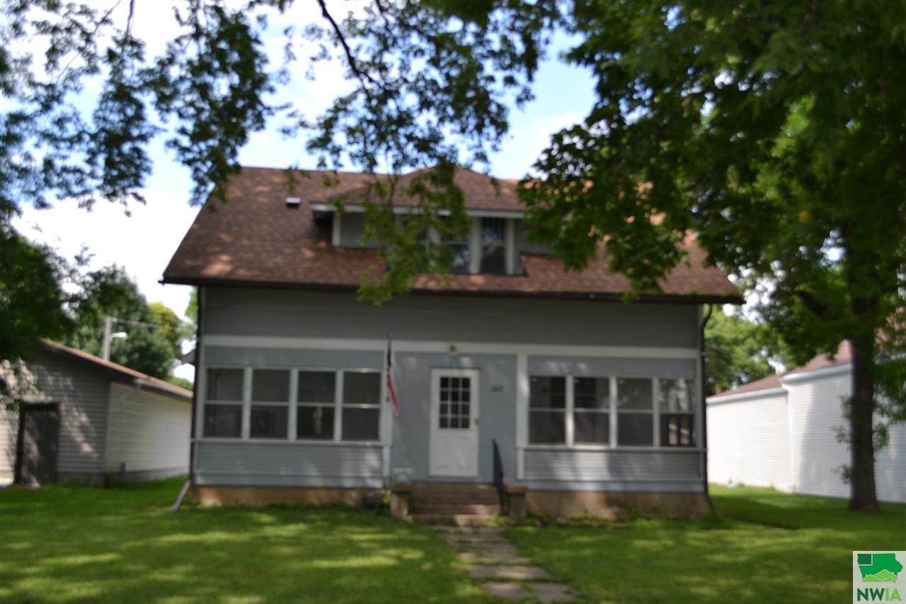 307 5th St., Sergeant Bluff, IA 51054