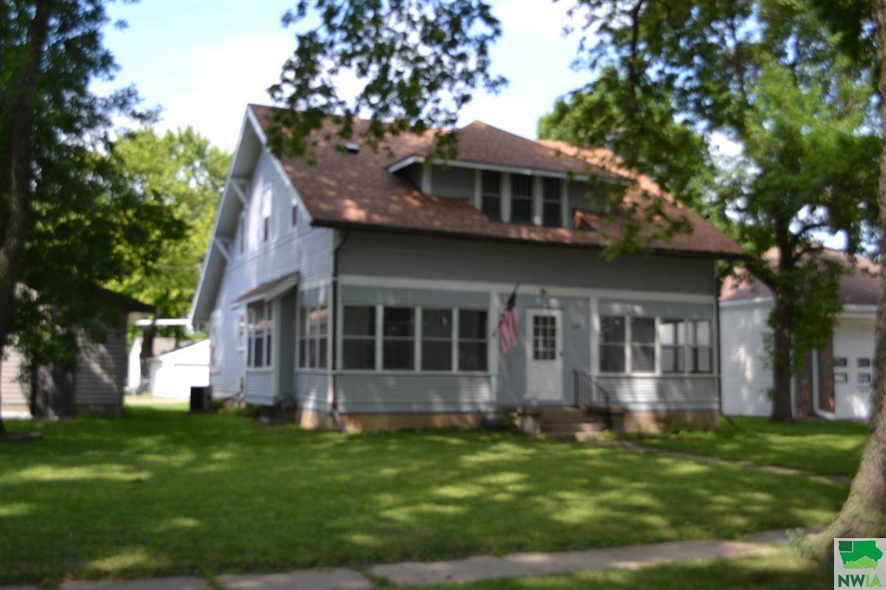 307 5th St., Sergeant Bluff, IA 51054