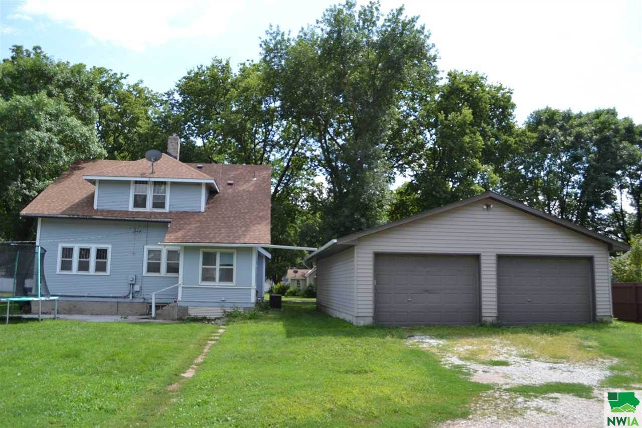 307 5th St., Sergeant Bluff, IA 51054