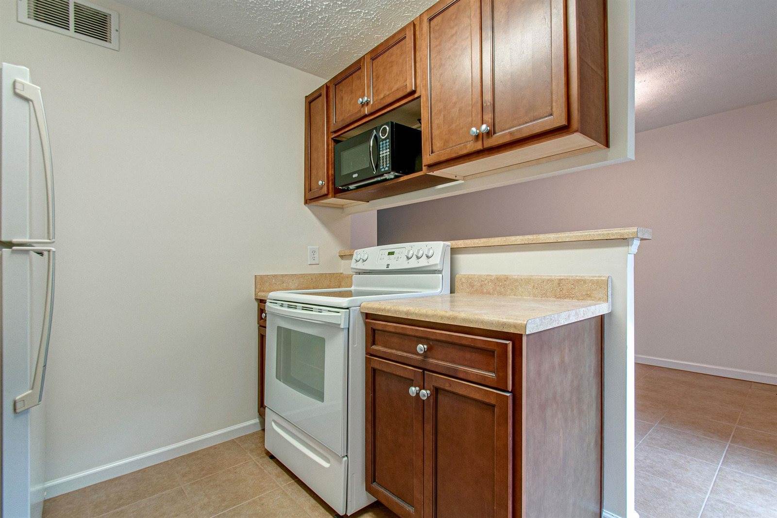 214 Old Hickory Blvd Apt 155, Nashville, TN 37221