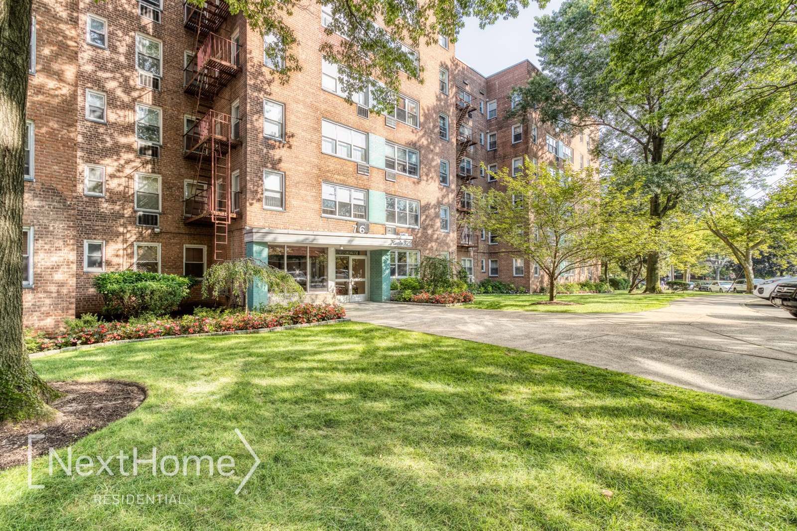 76 Dehaven Drive #1C, Yonkers, NY 10703