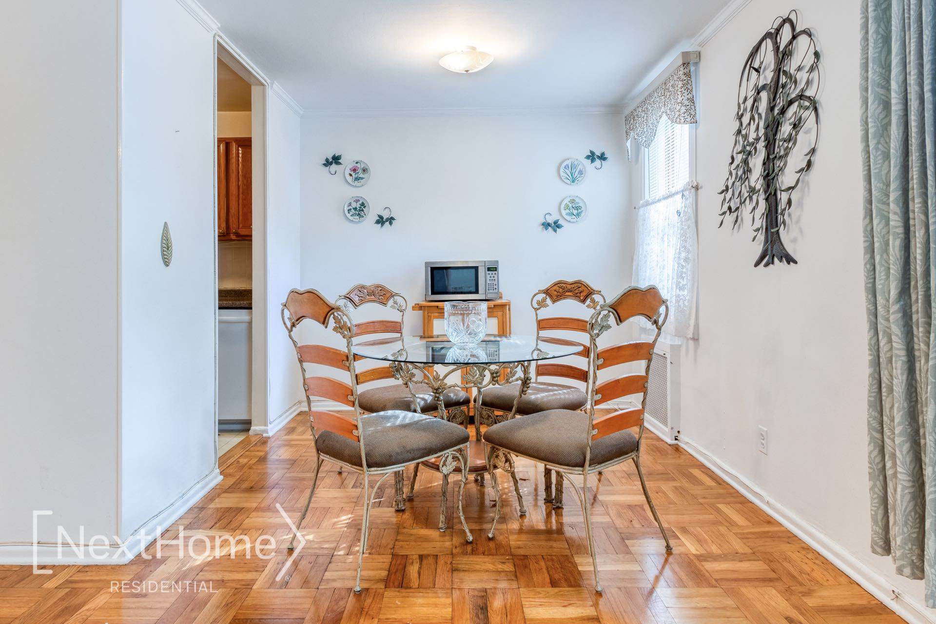 76 Dehaven Drive #1C, Yonkers, NY 10703