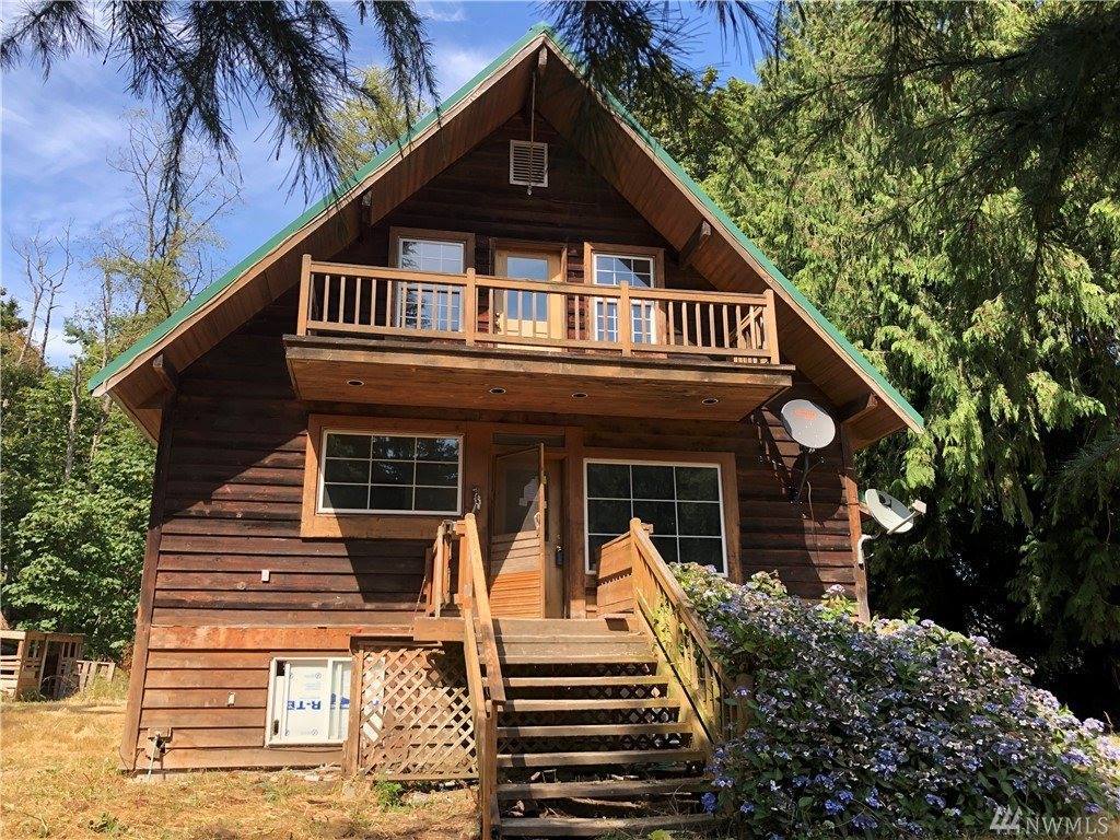 3017 SE Camano Dr, Camano Island, WA 98282