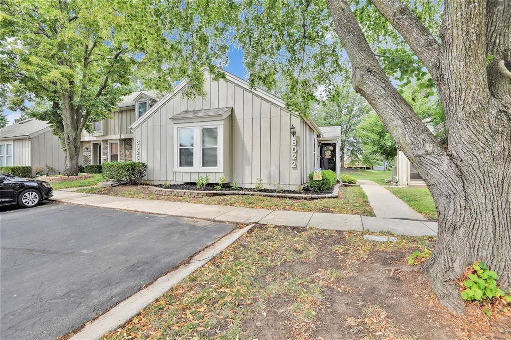 8022 Halsey Street, Lenexa, KS 66215