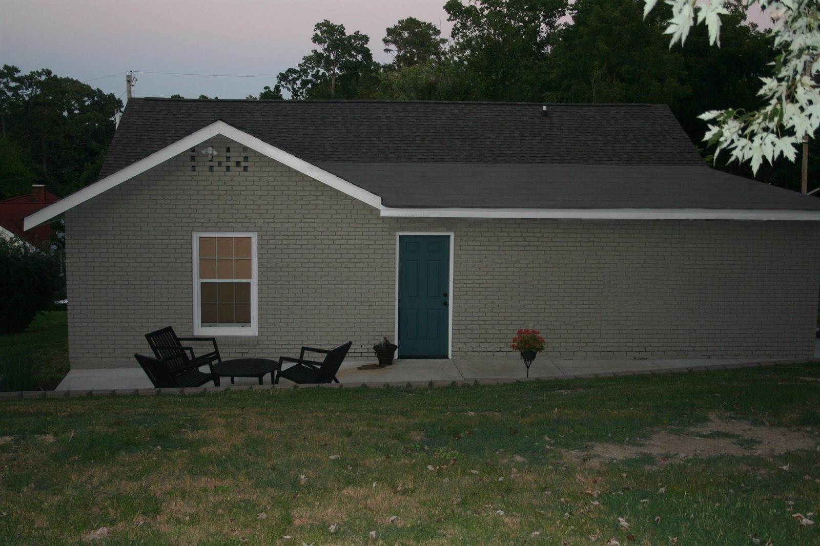 807 Orchard Ter Ter, Rossville, GA 30741