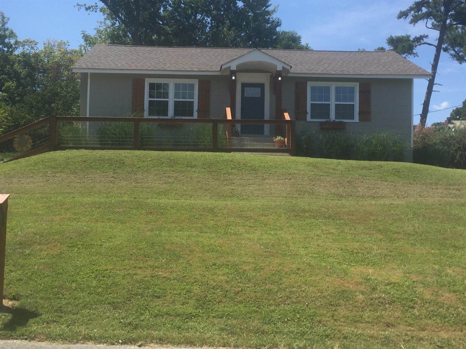 807 Orchard Ter Ter, Rossville, GA 30741