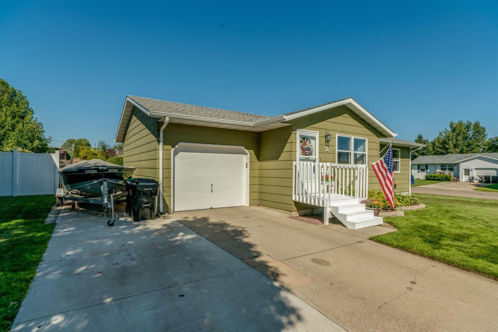 1 Gibbons Drive, Lincoln, ND 58504