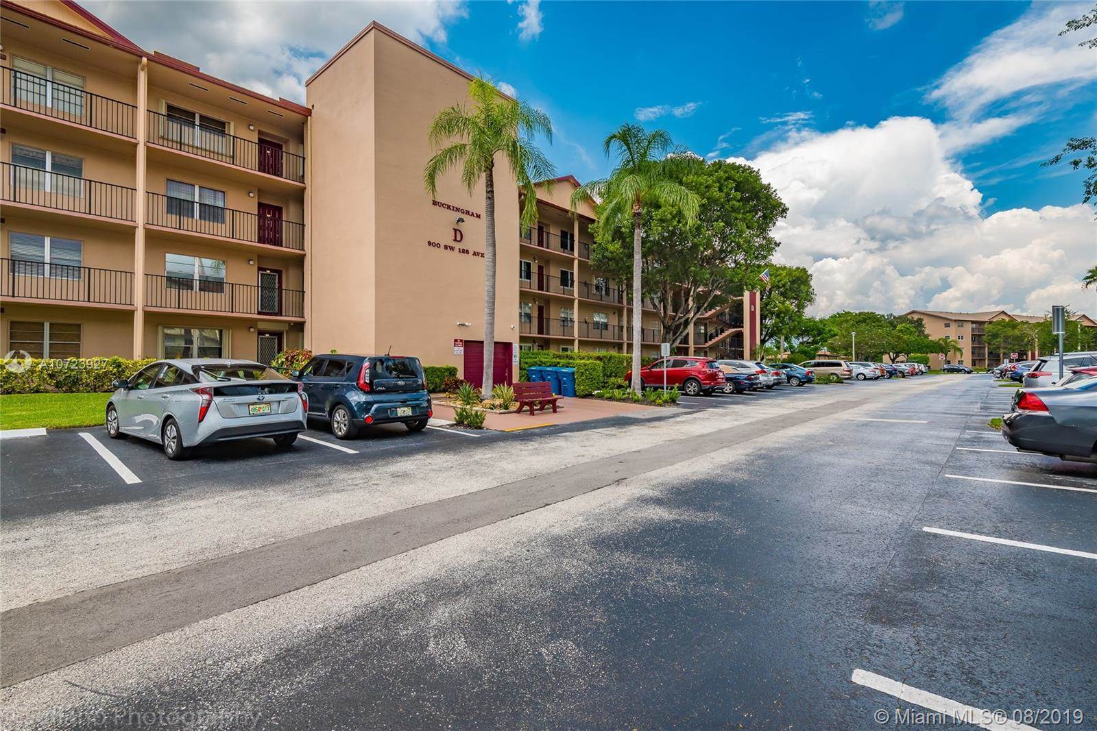 900 SW 128th Ave, #206D, Pembroke Pines, FL 33027