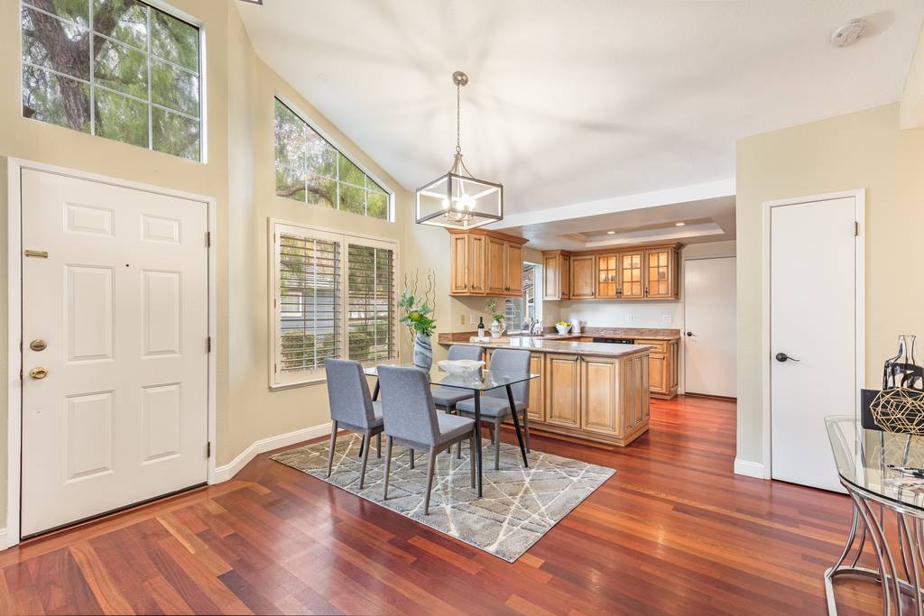 1284 Copper Peak LN, San Jose, CA 95120