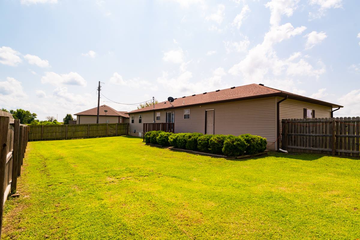 1605 Lindsay Lane, Joplin, MO 64801