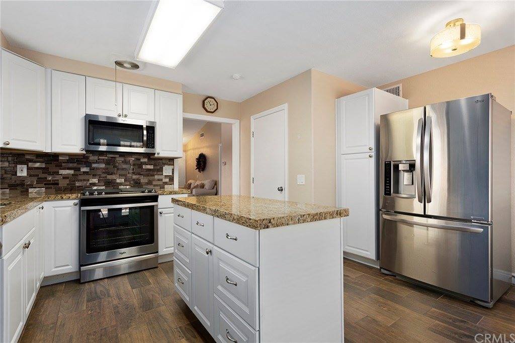 24035 Tarragona Drive, Murrieta, CA 92562