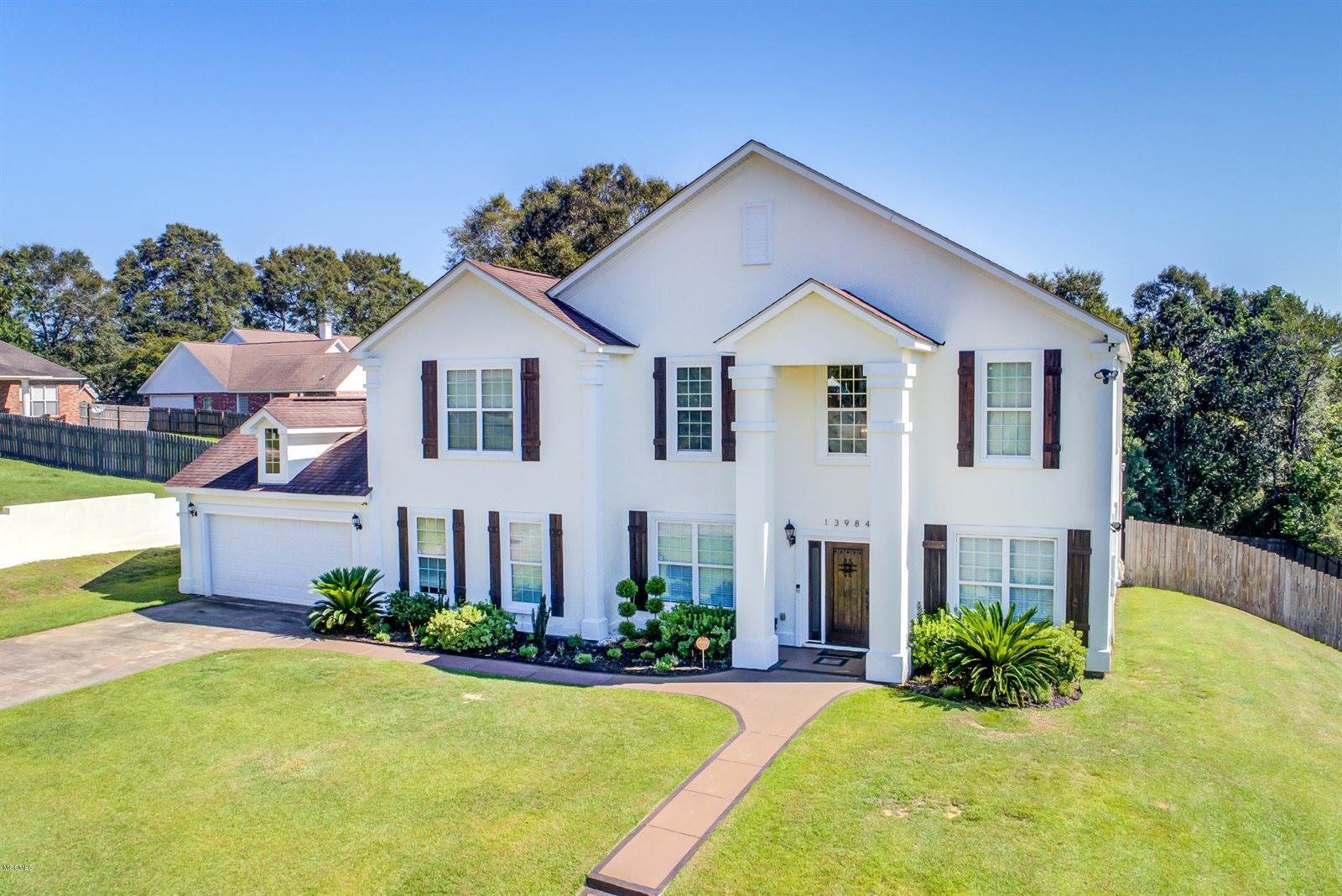 13984 N White Swan Cv, Gulfport, MS 39503