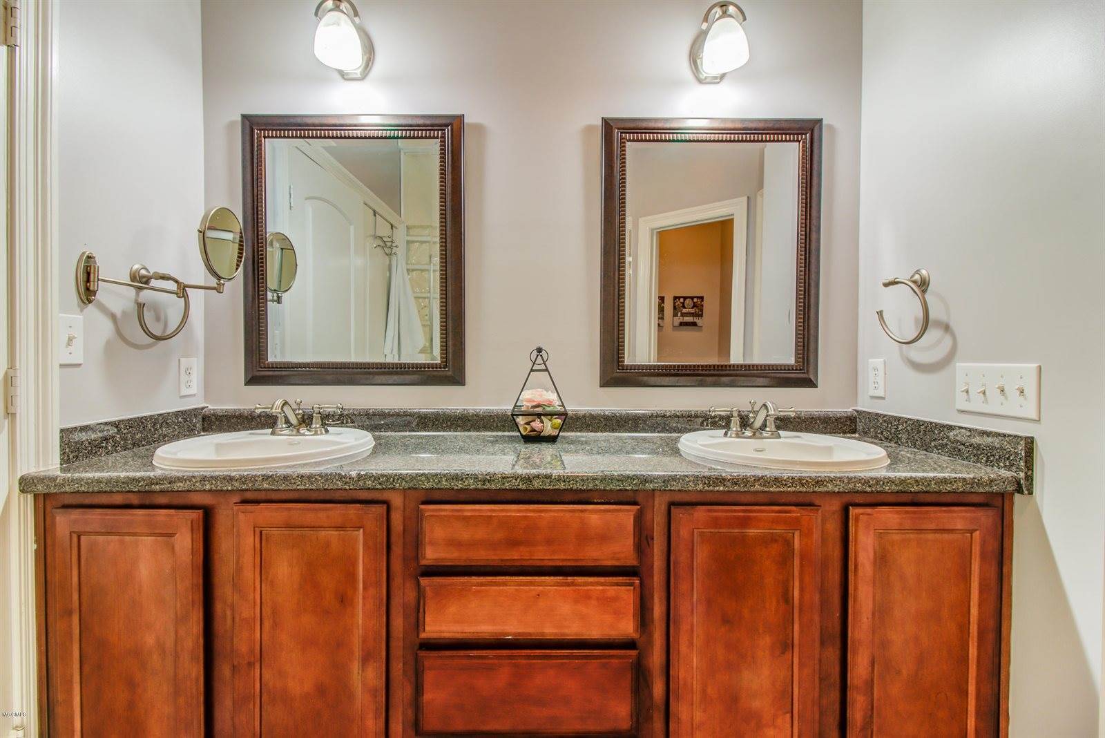 13984 N White Swan Cv, Gulfport, MS 39503