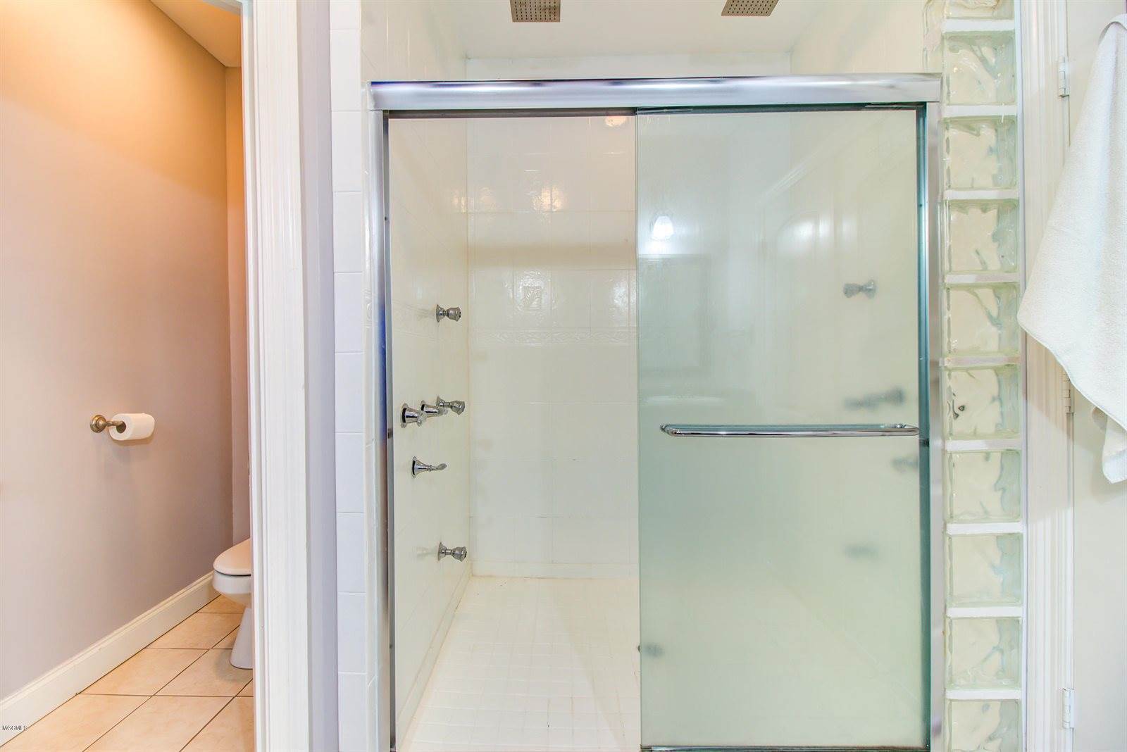 13984 N White Swan Cv, Gulfport, MS 39503