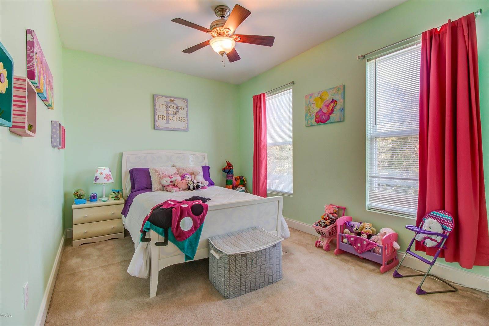 13984 N White Swan Cv, Gulfport, MS 39503