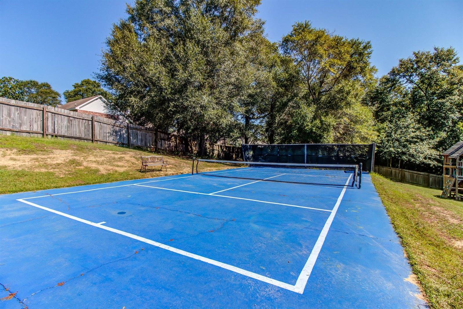 13984 N White Swan Cv, Gulfport, MS 39503