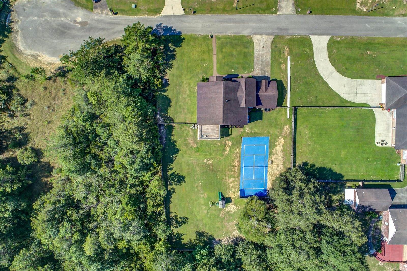 13984 N White Swan Cv, Gulfport, MS 39503