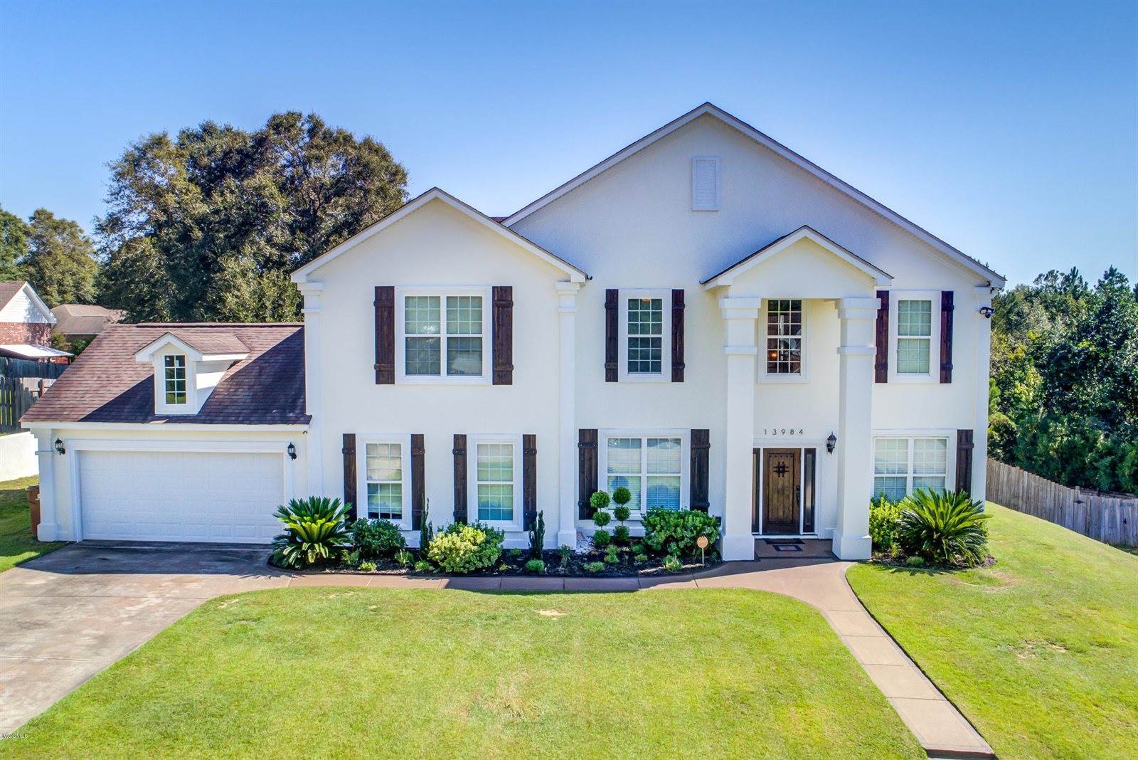 13984 N White Swan Cv, Gulfport, MS 39503