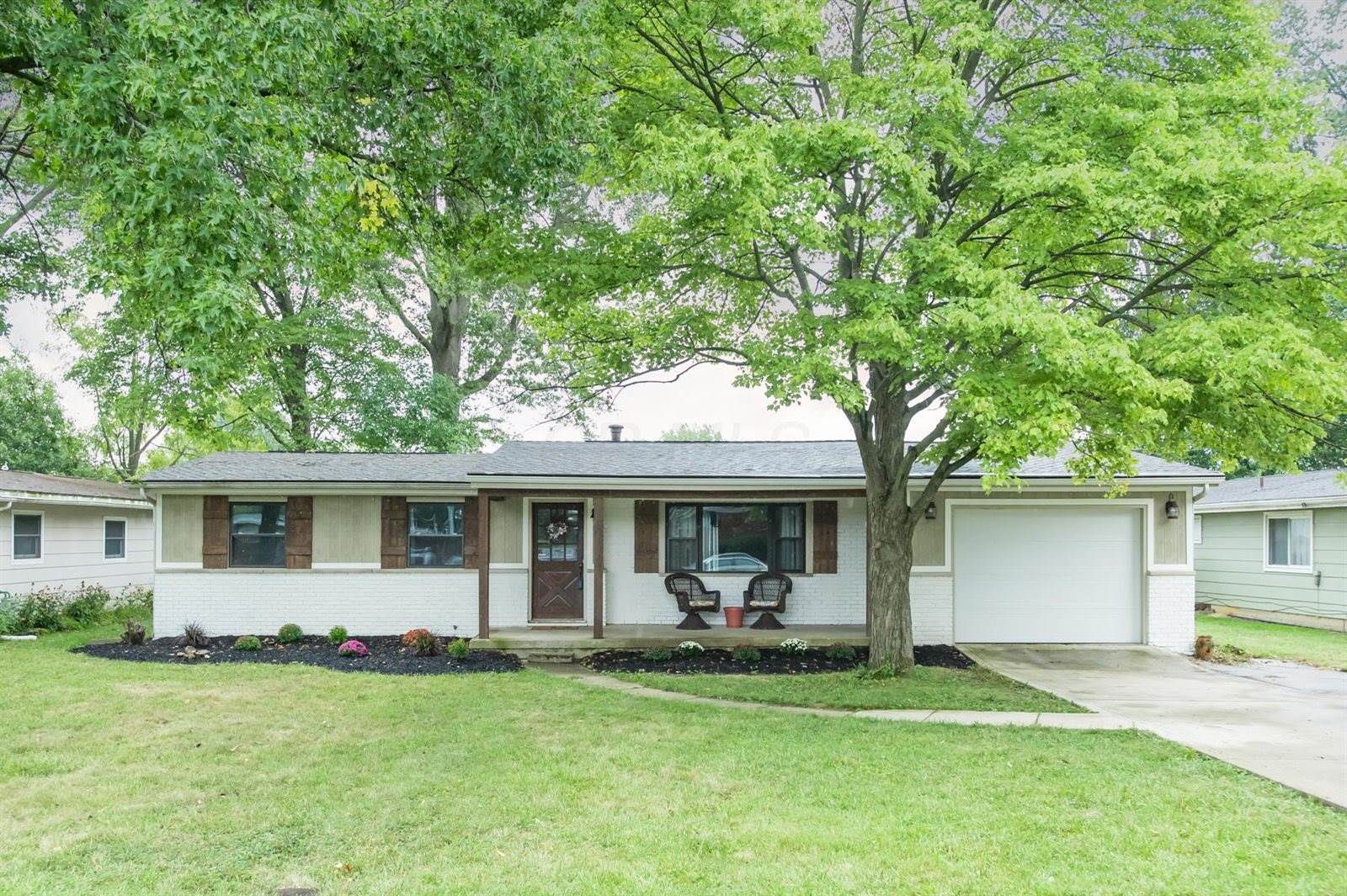 33 Oakwood Drive, Delaware, OH 43015