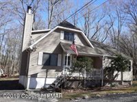 216 Robin Ct, East Stroudsburg, PA 18324