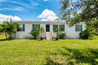 8315 Grady Dr, North Fort Myers, FL 33917