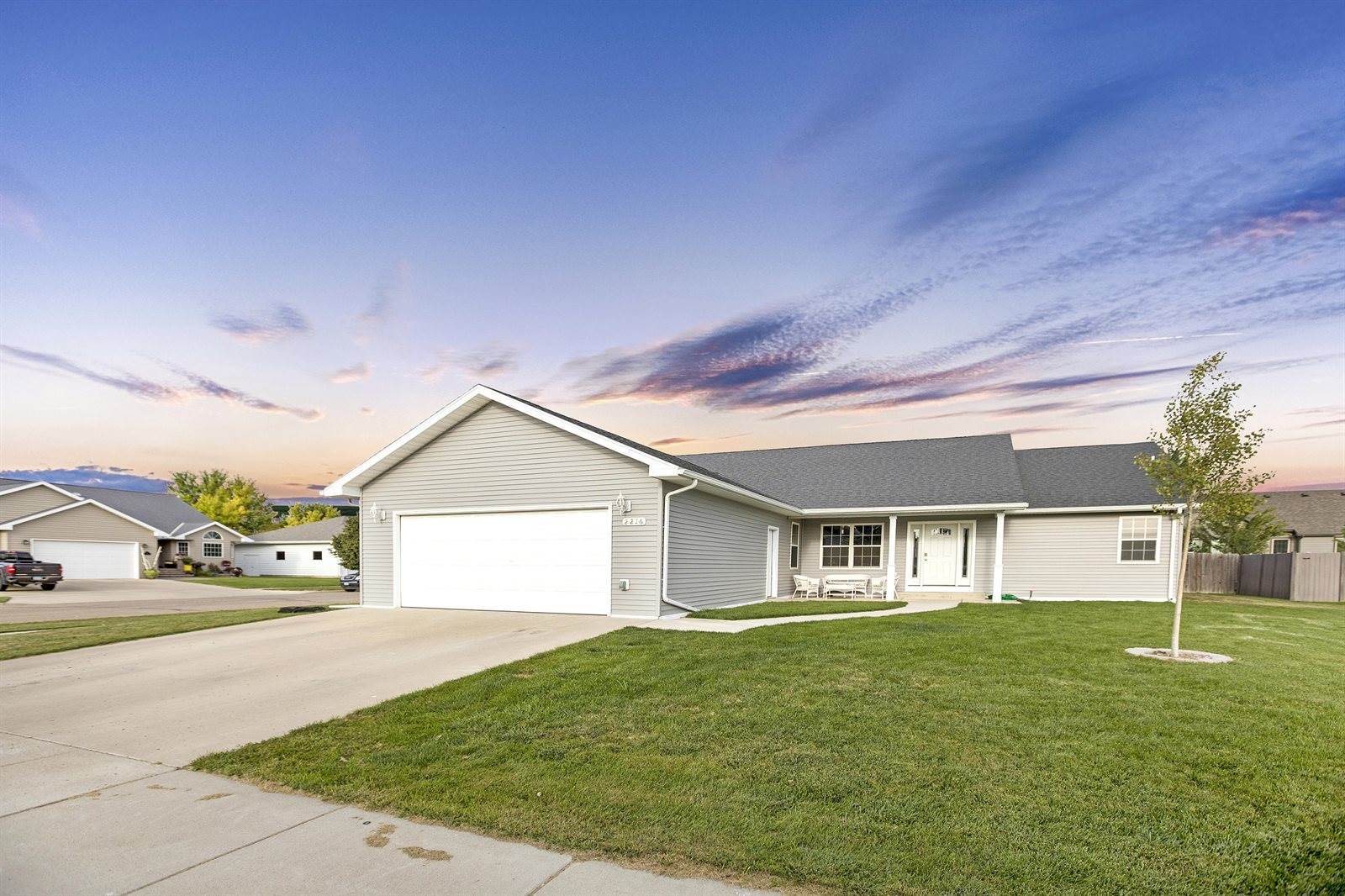 2216 16th Ave West, Williston, ND 58801