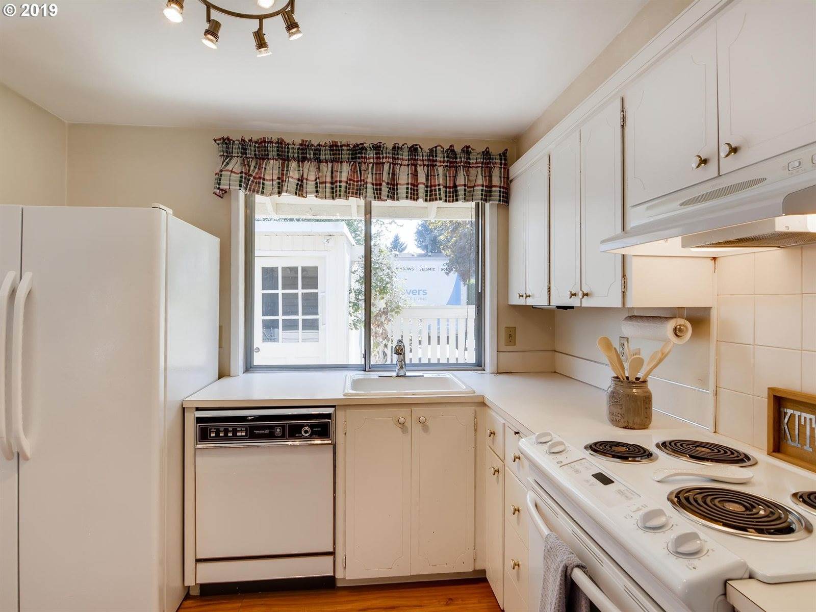 5053 SW Rocklynn Pl, Beaverton, OR 97005