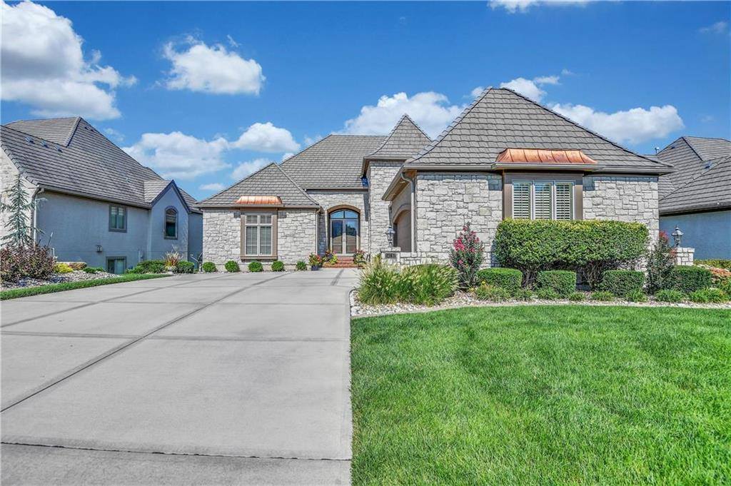 14112 Nicklaus Drive, Overland Park, KS 66223