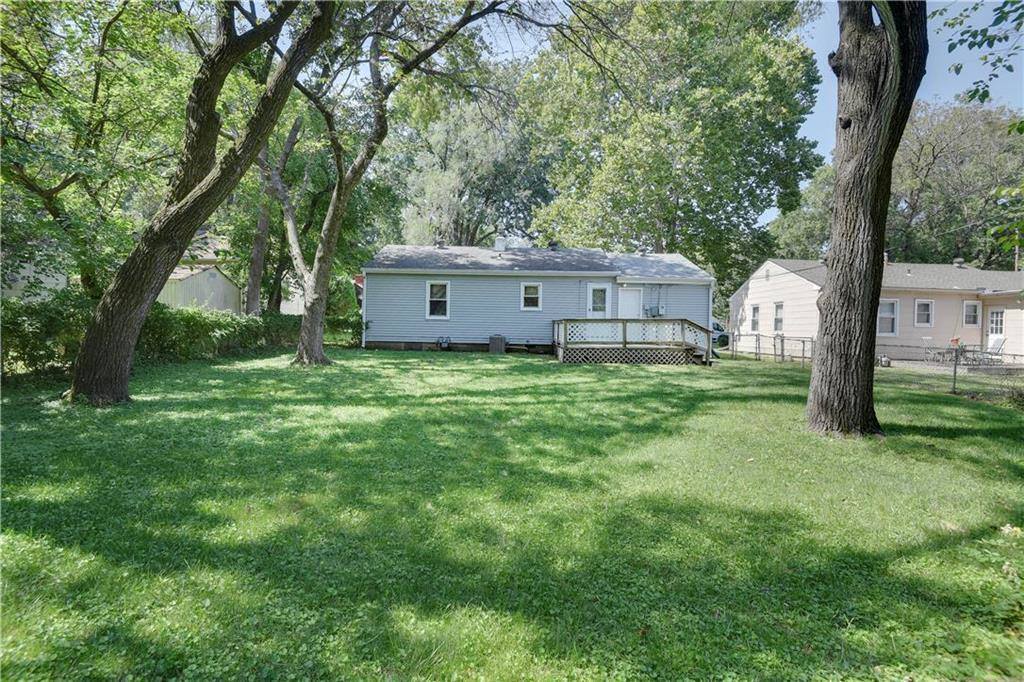 6105 Delmar Street, Fairway, KS 66205