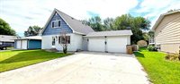 615 25th Ave NW, Minot, ND 58703