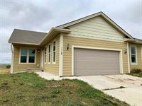 3023 Long Branch Ave, Williston, ND 58801