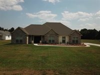 11 Hunnington Drive, New Boston, TX 75570