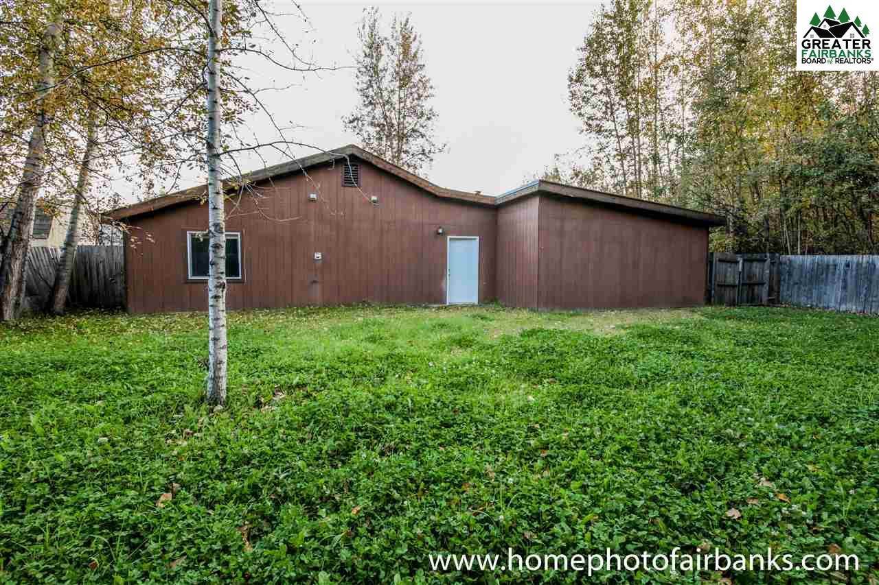 2720 Perimeter Drive, North Pole, AK 99705