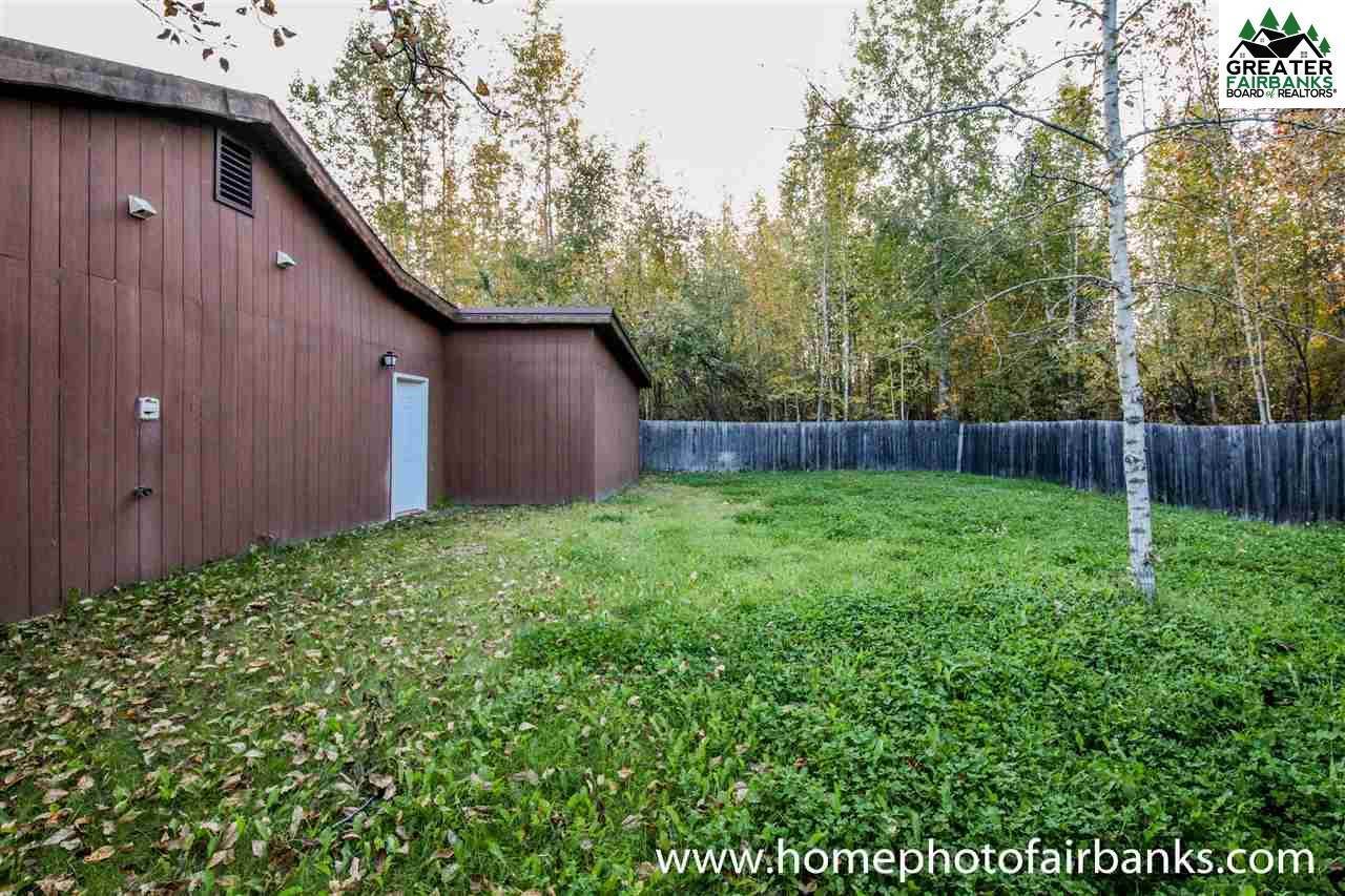 2720 Perimeter Drive, North Pole, AK 99705