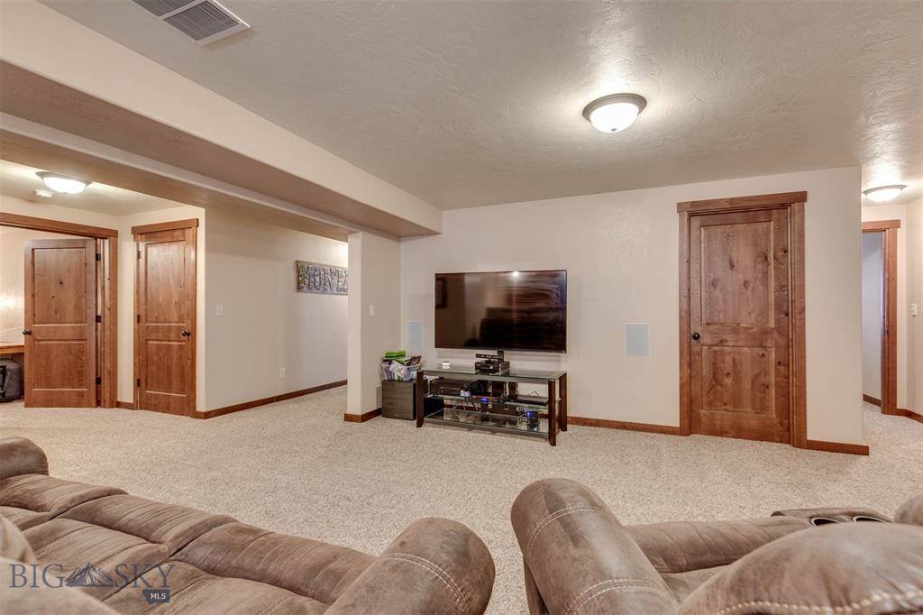 504 Shelter Grove Circle, Bozeman, MT 59718