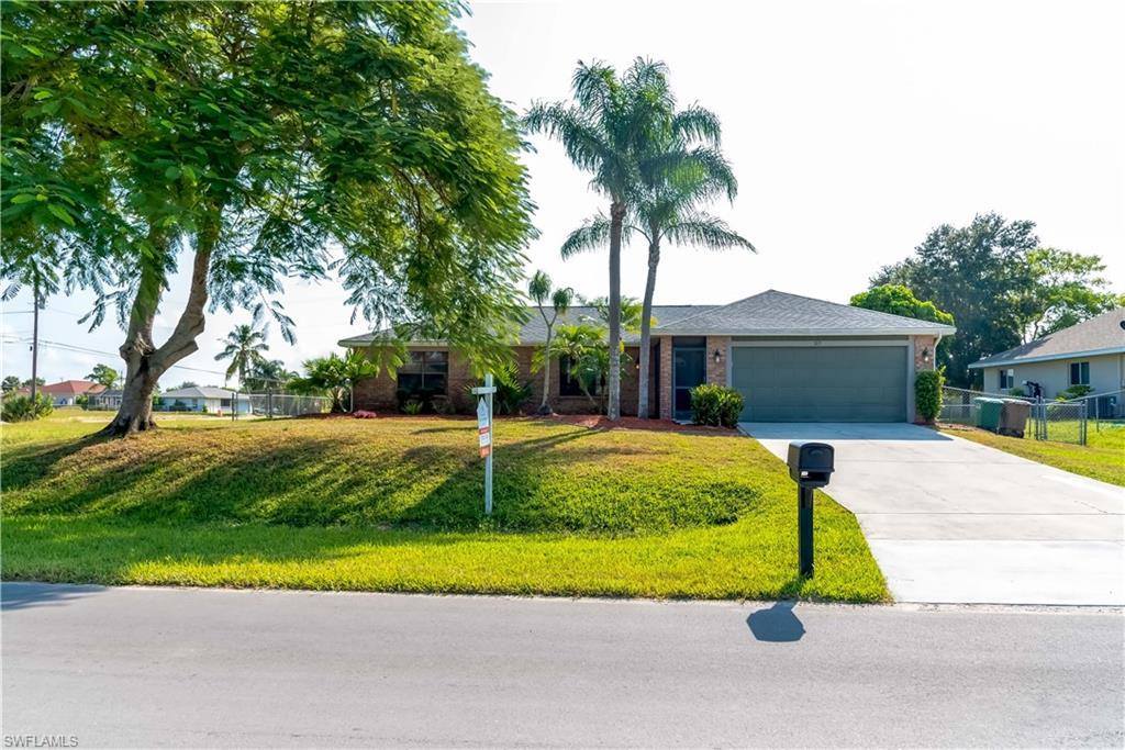 303 NW 4th Ave, Cape Coral, FL 33993