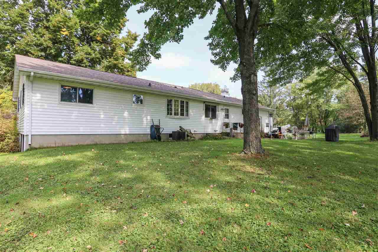 129 Fairview Lane, Nekoosa, WI 54457