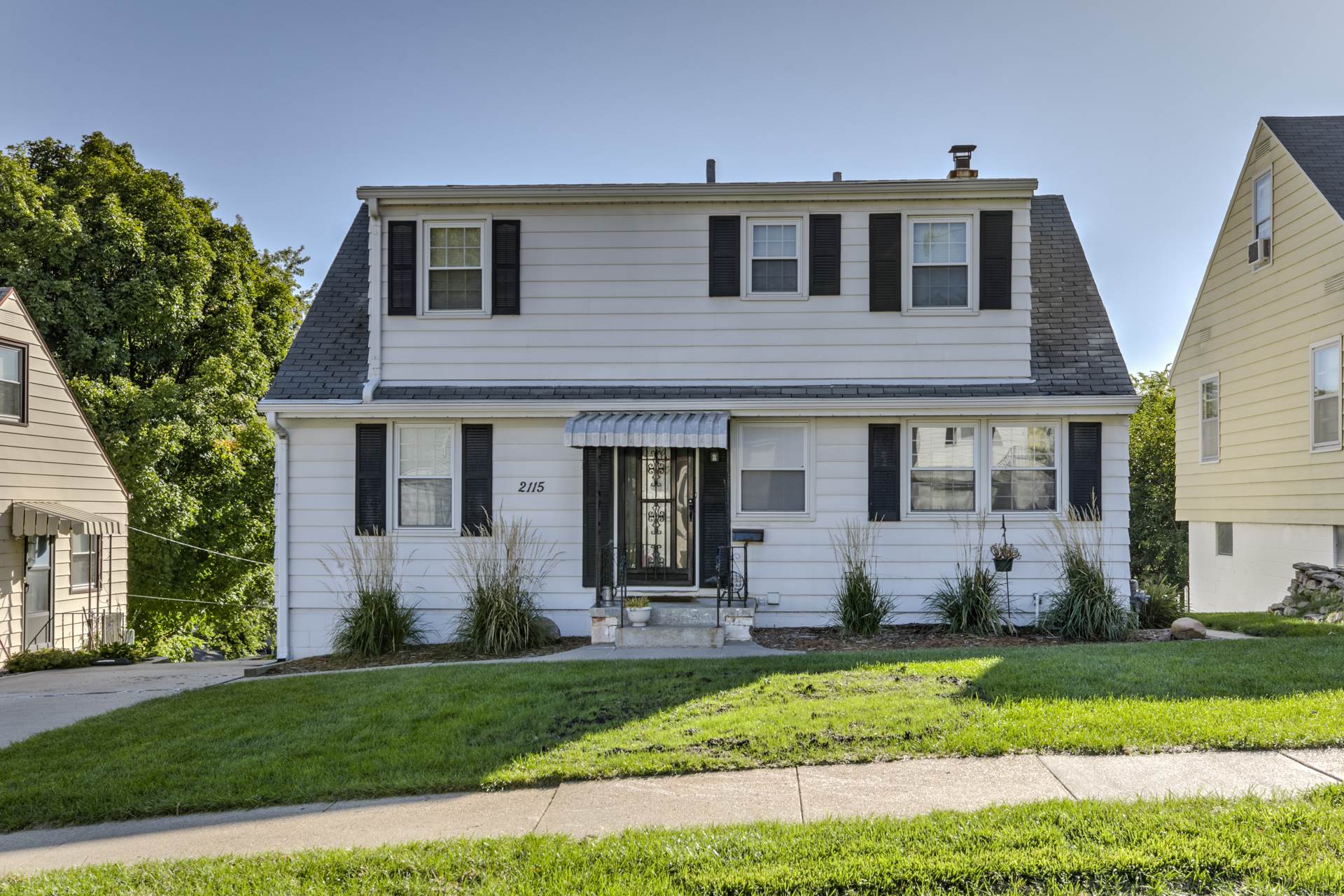 2115 S 49 Ave, Omaha, NE 68106