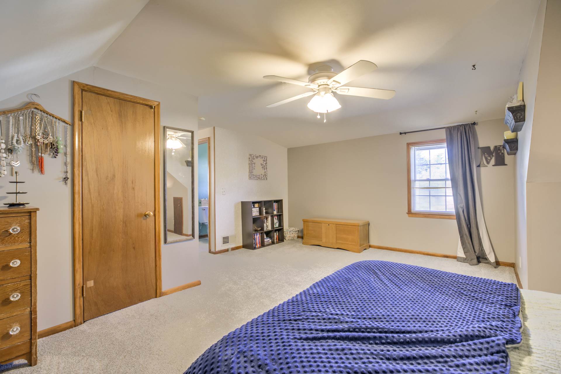 2115 S 49 Ave, Omaha, NE 68106