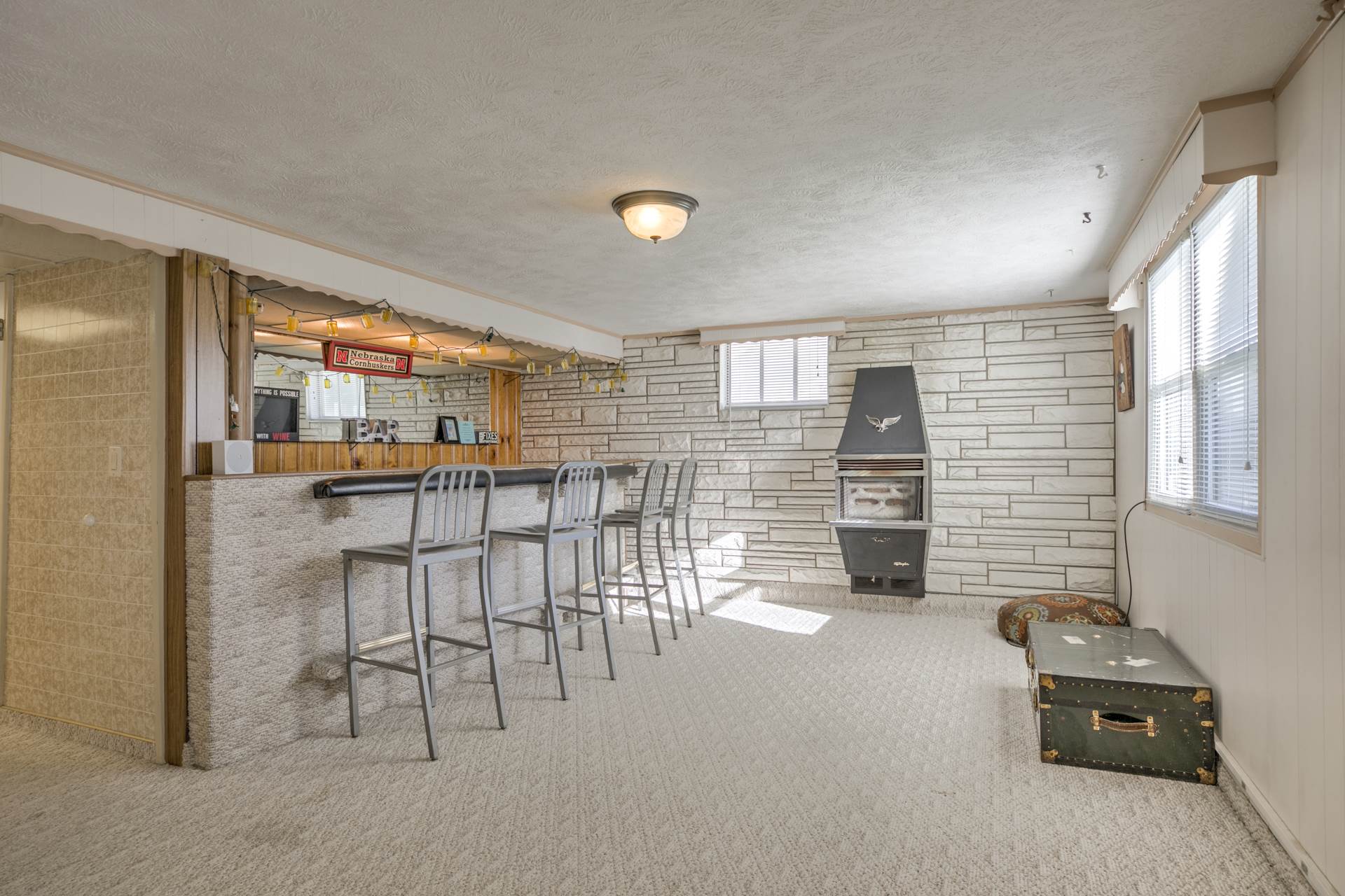 2115 S 49 Ave, Omaha, NE 68106