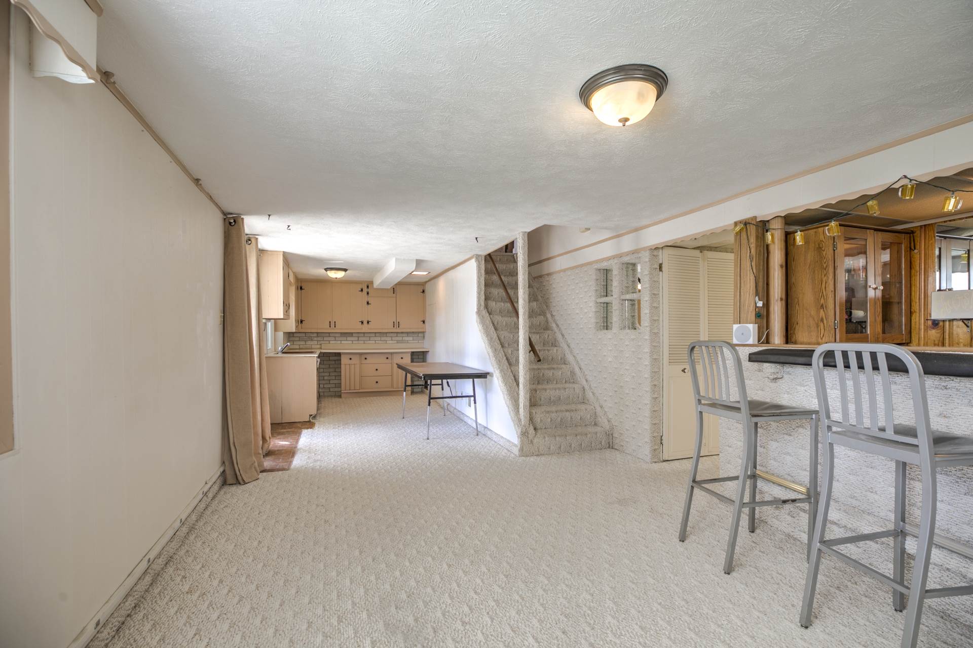 2115 S 49 Ave, Omaha, NE 68106