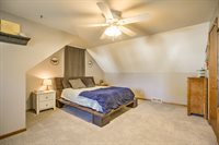 2115 S 49 Ave, Omaha, NE 68106